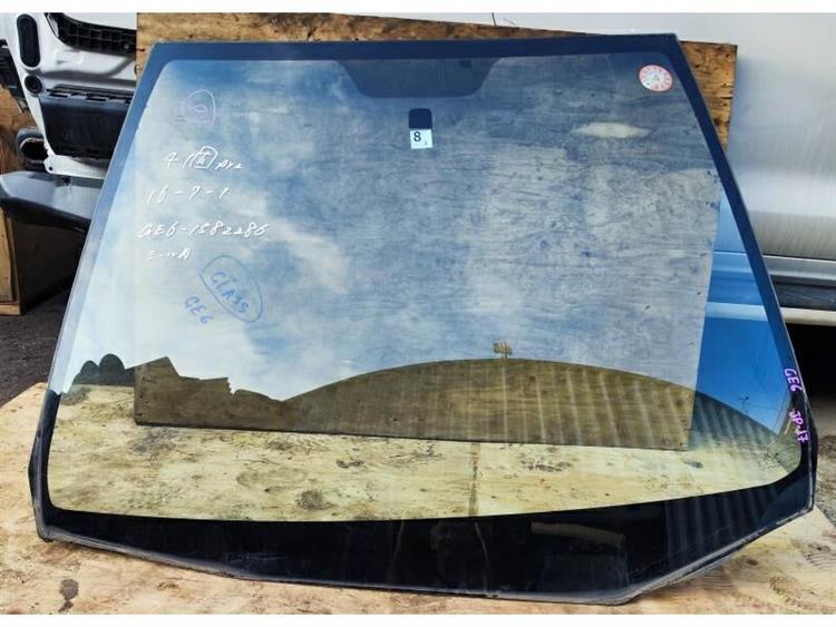 Лобовое стекло Хонда Фит в Ирбите 255791