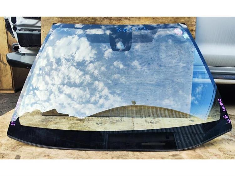 Лобовое стекло Тойота Королла в Ирбите 255796