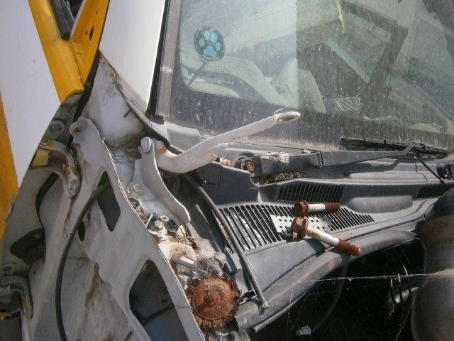 Решетка под лобовое стекло Тойота Хайлюкс Сурф в Ирбите 29486