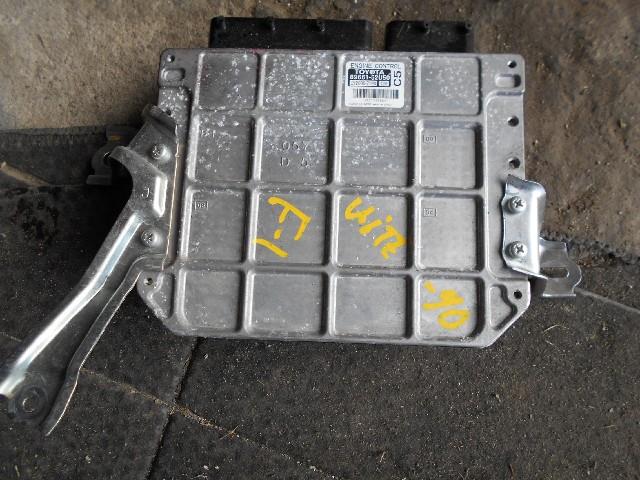 Блок управления ДВС Тойота Витц в Ирбите 695662